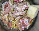 A picture of step 2 of Chickpea Stew (Cocido de Garbanzos).