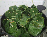 Foto langkah ke 4 dari resep Pepes Tahu Telur Wortel & Kemangi.