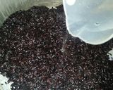 Foto langkah ke 2 dari resep Bubur ketan hitam.