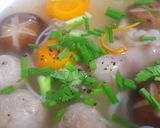 Hình bước làm 2 của món Bún thập cẩm đông trùng hạ thảo