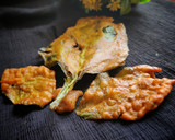 A picture of step 5 of Crispy palak pakora (crispy spinach fritters).