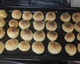 A picture of step 6 of Baked Vada Pav.