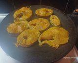 A picture of step 2 of Fish masala fry.