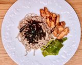 Hình bước làm 5 của món Mì Soba Sốt Tsuyu & Gà Teriyaki