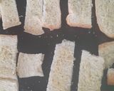 Foto langkah ke 1 dari resep Cream Soup with Garlic Bread.