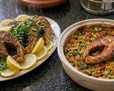 صورة لخطوة 8 من وصفة طاجن الرز والخضار مع السمك المقلي