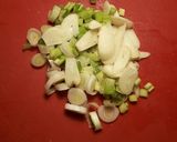 Foto del paso 4 de la receta Espaguetis con virgen extra ajos y cebolletas