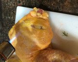 Foto del paso 1 de la receta: Pollo en salsa de setas con aroma de tomillo y romero