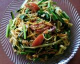 Foto langkah ke 8 dari resep Mie Janur goreng.