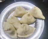 வெஜ் சமோசா ரெசிபி ஸ்டேப் 7 புகைப்படம்