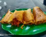 A picture of step 4 of Noodle Schezwan Dosa.