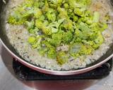 Creamy Broccoli Soup recipe step 2 photo