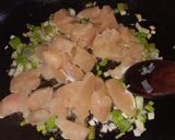 Foto del paso 1 de la receta: Pasta cremosa de pollo y champiñones