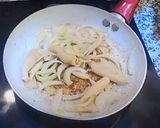 รูปขั้นตอนการทำที่ 5 ของ Oyakodon โอยาโกะด้ง ข้าวหน้าไก่และไข่