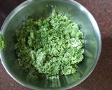 A picture of step 2 of Pan flavour kheer.
