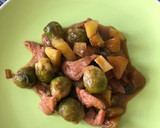 Foto del paso 4 de la receta: Coles de Bruselas con lomo a la soja