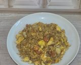 Foto langkah ke 3 dari resep Nasi Goreng Telur Sosis.