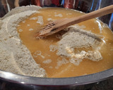 Foto del paso 4 de la receta: Preparar masa para tamales