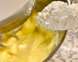Foto del paso 4 de la receta: Bollitos con crema de naranja y almendras “sin gluten”