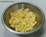 A picture of step 3 of Bánh Dầy with Mung Bean Filling.