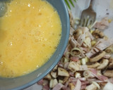 Foto del paso 2 de la receta: Tortilla de patatas,cebolla, bacon y champiñones al horno🔥🥔🥓🍄