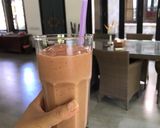 รูปขั้นตอนการทำที่ 2 ของ สตรอว์เบอร์รี่อโวคาโดสมูทตี้ คีโต