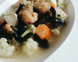 Foto langkah ke 3 dari resep Sup Udang Jamur Kuping.