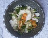 Foto langkah ke 1 dari resep Sayur Sop Bakso Ala Rumahan.