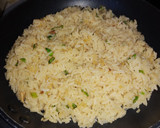 Foto del paso 5 de la receta: Arroz desglazado con cilantro cimarrón y ajo