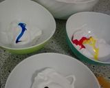 Foto del paso 2 de la receta: Fantasmas y monstruos de merengue