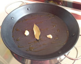 Foto del paso 2 de la receta: Arroz con alubias y chorizo