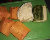 Foto del paso 2 de la receta: Puchero de pollo y caracú de cerdo