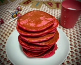 Foto del paso 5 de la receta: Tortitas americanas rosas para cumple 3 de Carmen 🧚🏻‍♀️🦄🎂