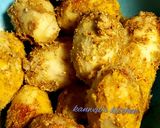A picture of step 2 of Dum arbi gravy.