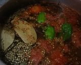 A picture of step 2 of Yakhni pulao.