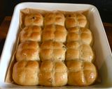 A picture of step 7 of Hot cross buns:.
