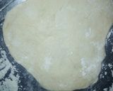 A picture of step 4 of Aloo puri.