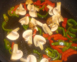Foto del paso 2 de la receta: Lubina con verduras salteadas