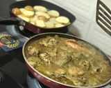 A picture of step 7 of ‘Chicken Cafreal’: A Popular Goan Green Chicken Curry.