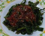 Foto langkah ke 2 dari resep 129. Plecing kangkung, bumbu brambang.