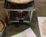 Foto langkah ke 6 dari resep Kue bawang.