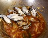 Foto langkah ke 3 dari resep 156.Kerang hijau Saos padang.