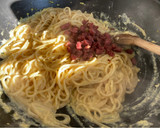 Foto del paso 6 de la receta: Spaghetti a la carbonara tradicional