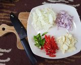 Foto langkah ke 2 dari resep Ikan Asin Telang Masak Asam Khas Banjarmasin.