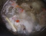 Foto langkah ke 3 dari resep Ayam Kuah Bening.