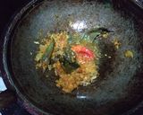Foto langkah ke 3 dari resep Ikan kembung Pesmol Bumbu Kuning.