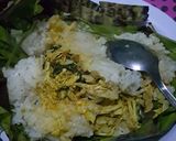 Foto langkah ke 5 dari resep Nasi bakar ayam suwir jamur.