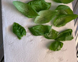 Foto del paso 2 de la receta: Pesto de Albahaca 🌿 fresca y tomate 🍅 deshidratado