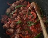 A picture of step 5 of Sausage Pasta.