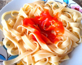 Foto del paso 3 de la receta: Tagliatella con tomate y huevo frito